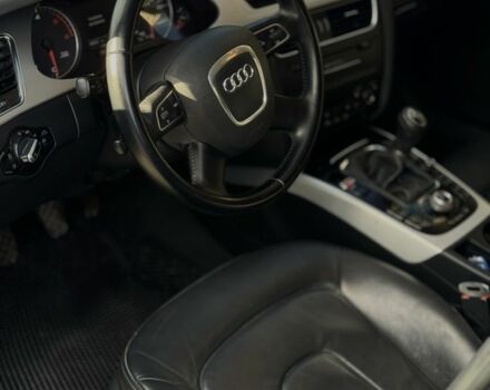 Черный Ауди А4, объемом двигателя 2 л и пробегом 288 тыс. км за 8250 $, фото 8 на Automoto.ua