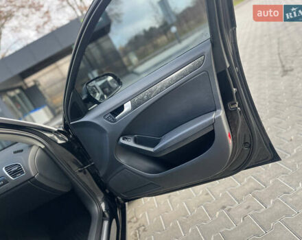 Черный Ауди А4, объемом двигателя 1.98 л и пробегом 285 тыс. км за 8988 $, фото 57 на Automoto.ua