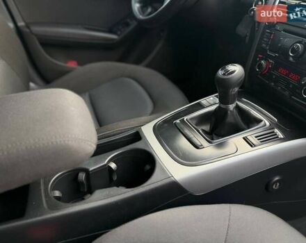 Чорний Ауді А4, об'ємом двигуна 1.97 л та пробігом 257 тис. км за 13000 $, фото 23 на Automoto.ua