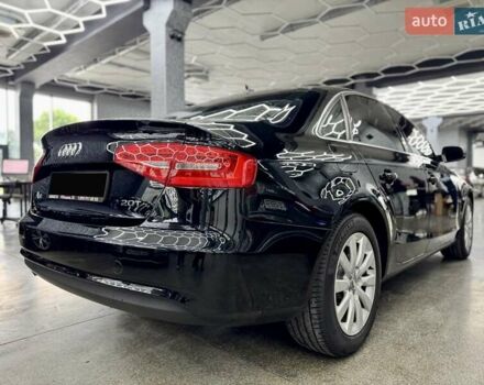 Ауди А4 2012 в Киеве на Automoto.ua Черный Ауди А4, объемом двигателя 1.98 л и пробегом 202 тыс. км за 10900 $, фото 6 на Automoto.ua