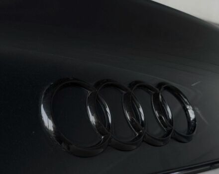 Чорний Ауді А4, об'ємом двигуна 1.8 л та пробігом 284 тис. км за 9200 $, фото 7 на Automoto.ua