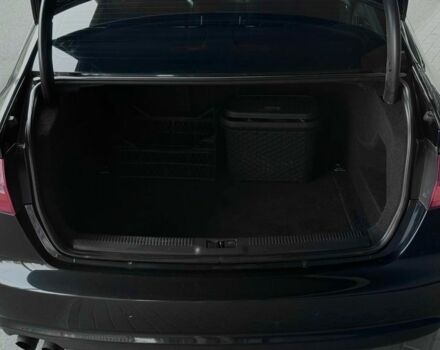 Чорний Ауді А4, об'ємом двигуна 1.8 л та пробігом 284 тис. км за 9200 $, фото 11 на Automoto.ua