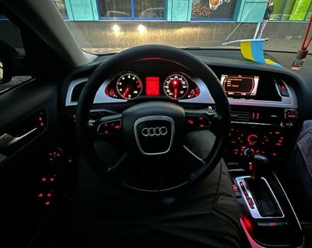 Чорний Ауді А4, об'ємом двигуна 2 л та пробігом 221 тис. км за 9500 $, фото 7 на Automoto.ua