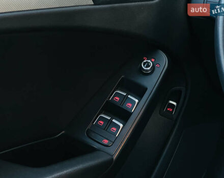 Чорний Ауді А4, об'ємом двигуна 2 л та пробігом 230 тис. км за 10999 $, фото 32 на Automoto.ua