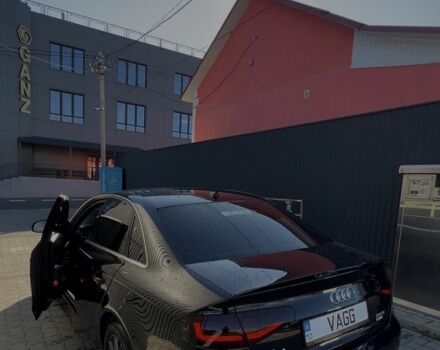 Черный Ауди А4, объемом двигателя 2 л и пробегом 198 тыс. км за 10250 $, фото 4 на Automoto.ua