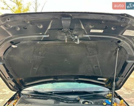 Чорний Ауді А4, об'ємом двигуна 1.98 л та пробігом 301 тис. км за 12200 $, фото 18 на Automoto.ua