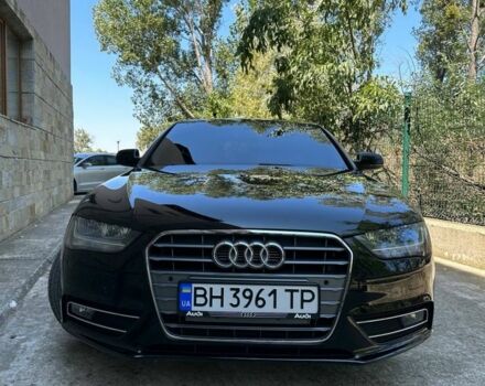 Ауді А4 2013 у Одесі на Automoto.ua Чорний Ауді А4, об'ємом двигуна 2 л та пробігом 172 тис. км за 14500 $, фото 5 на Automoto.ua