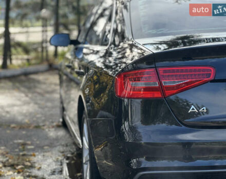 Ауді А4 2013 у Харкові на Automoto.ua Чорний Ауді А4, об'ємом двигуна 1.98 л та пробігом 230 тис. км за 10999 $, фото 9 на Automoto.ua