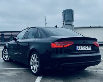 Ауді А4 2013 у Києві на Automoto.ua Чорний Ауді А4, об'ємом двигуна 2 л та пробігом 215 тис. км за 12400 $, фото 4 на Automoto.ua