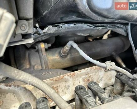 Чорний Ауді А4, об'ємом двигуна 1.98 л та пробігом 301 тис. км за 12200 $, фото 4 на Automoto.ua