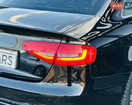 Чорний Ауді А4, об'ємом двигуна 2 л та пробігом 230 тис. км за 10999 $, фото 12 на Automoto.ua