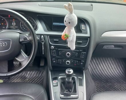 Чорний Ауді А4, об'ємом двигуна 0 л та пробігом 212 тис. км за 8300 $, фото 4 на Automoto.ua