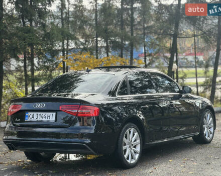 Ауді А4 2013 у Харкові на Automoto.ua Чорний Ауді А4, об'ємом двигуна 1.98 л та пробігом 230 тис. км за 10999 $, фото 7 на Automoto.ua