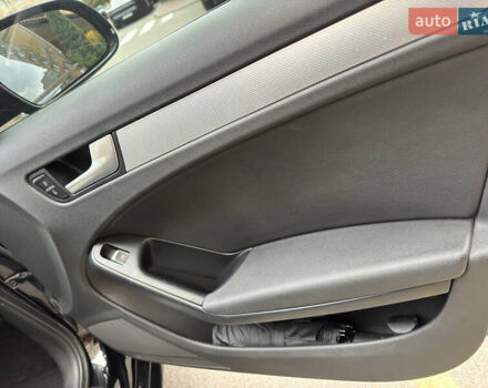 Черный Ауди А4, объемом двигателя 1.98 л и пробегом 199 тыс. км за 12700 $, фото 13 на Automoto.ua