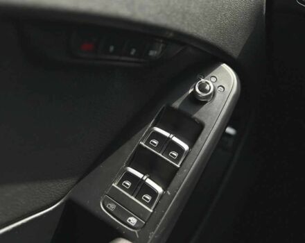 Черный Ауди А4, объемом двигателя 2 л и пробегом 258 тыс. км за 10999 $, фото 11 на Automoto.ua