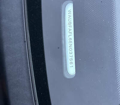 Черный Ауди А4, объемом двигателя 2 л и пробегом 256 тыс. км за 11000 $, фото 15 на Automoto.ua