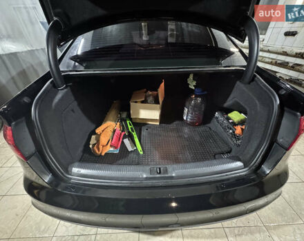 Ауді А4 2014 у Києві на Automoto.ua Чорний Ауді А4, об'ємом двигуна 1.98 л та пробігом 183 тис. км за 15000 $, фото 15 на Automoto.ua