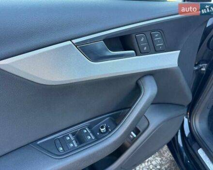 Чорний Ауді А4, об'ємом двигуна 1.98 л та пробігом 210 тис. км за 17000 $, фото 6 на Automoto.ua