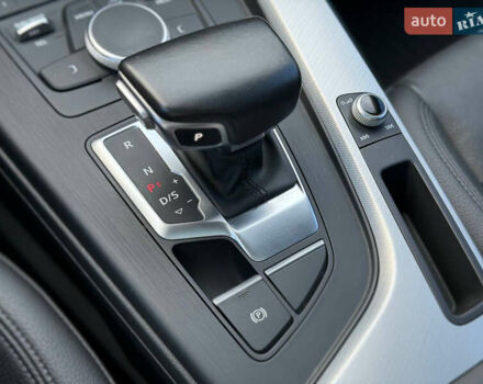 Ауді А4 2015 у Києві на Automoto.ua Чорний Ауді А4, об'ємом двигуна 1.98 л та пробігом 116 тис. км за 17500 $, фото 22 на Automoto.ua