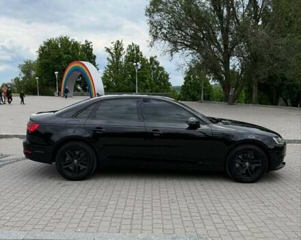 Черный Ауди А4, объемом двигателя 1.98 л и пробегом 140 тыс. км за 16300 $, фото 3 на Automoto.ua