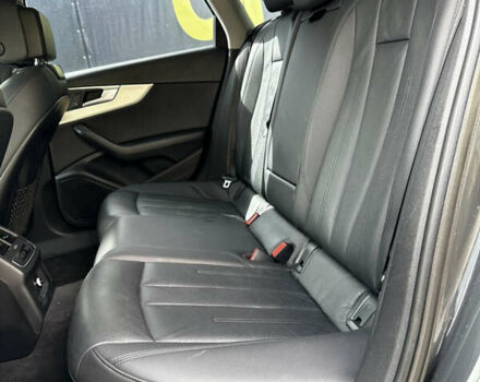 Чорний Ауді А4, об'ємом двигуна 2 л та пробігом 195 тис. км за 13900 $, фото 13 на Automoto.ua