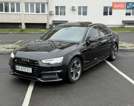 Черный Ауди А4, объемом двигателя 2 л и пробегом 154 тыс. км за 21800 $, фото 1 на Automoto.ua