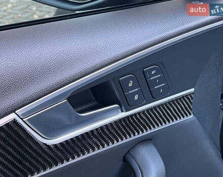 Черный Ауди А4, объемом двигателя 2 л и пробегом 155 тыс. км за 16000 $, фото 44 на Automoto.ua