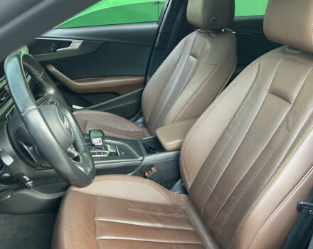 Черный Ауди А4, объемом двигателя 1.98 л и пробегом 183 тыс. км за 18000 $, фото 4 на Automoto.ua