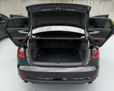 Черный Ауди А4, объемом двигателя 1.98 л и пробегом 102 тыс. км за 24000 $, фото 5 на Automoto.ua