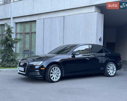 Черный Ауди А4, объемом двигателя 1.98 л и пробегом 190 тыс. км за 19400 $, фото 2 на Automoto.ua