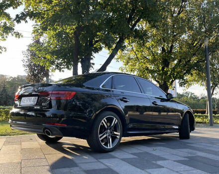 Черный Ауди А4, объемом двигателя 1.98 л и пробегом 183 тыс. км за 18000 $, фото 3 на Automoto.ua