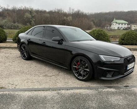 Черный Ауди А4, объемом двигателя 1.98 л и пробегом 126 тыс. км за 21000 $, фото 6 на Automoto.ua