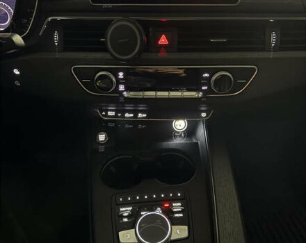 Черный Ауди А4, объемом двигателя 2 л и пробегом 109 тыс. км за 20000 $, фото 14 на Automoto.ua