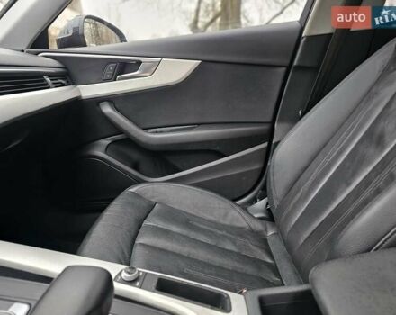 Чорний Ауді А4, об'ємом двигуна 2 л та пробігом 232 тис. км за 10800 $, фото 18 на Automoto.ua