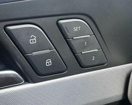 Черный Ауди А4, объемом двигателя 2 л и пробегом 212 тыс. км за 15999 $, фото 20 на Automoto.ua