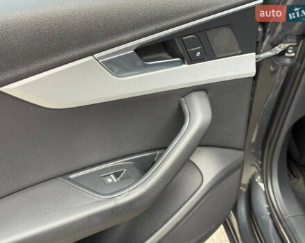 Черный Ауди А4, объемом двигателя 2 л и пробегом 260 тыс. км за 15299 $, фото 59 на Automoto.ua