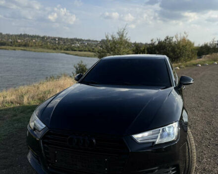 Ауді А4 2017 у Кривому Розі на Automoto.ua Чорний Ауді А4, об'ємом двигуна 1.98 л та пробігом 286 тис. км за 18500 $, фото 9 на Automoto.ua