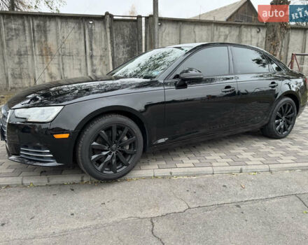 Черный Ауди А4, объемом двигателя 2 л и пробегом 175 тыс. км за 15500 $, фото 4 на Automoto.ua