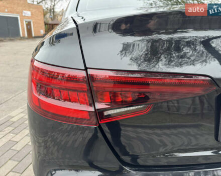 Черный Ауди А4, объемом двигателя 2 л и пробегом 175 тыс. км за 15500 $, фото 15 на Automoto.ua