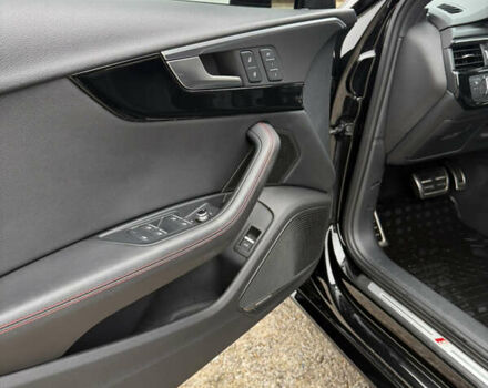 Черный Ауди А4, объемом двигателя 1.98 л и пробегом 126 тыс. км за 21000 $, фото 20 на Automoto.ua