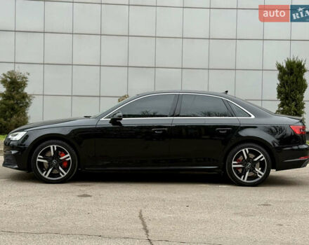Черный Ауди А4, объемом двигателя 1.98 л и пробегом 165 тыс. км за 17900 $, фото 5 на Automoto.ua