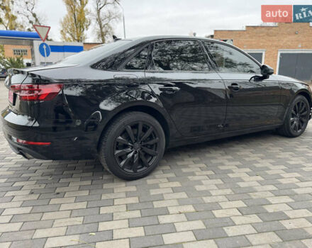 Черный Ауди А4, объемом двигателя 2 л и пробегом 175 тыс. км за 15500 $, фото 9 на Automoto.ua