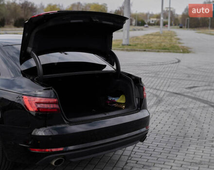 Черный Ауди А4, объемом двигателя 1.98 л и пробегом 123 тыс. км за 18000 $, фото 14 на Automoto.ua