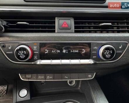 Чорний Ауді А4, об'ємом двигуна 2 л та пробігом 115 тис. км за 22390 $, фото 19 на Automoto.ua