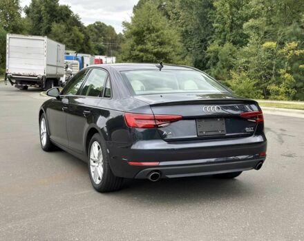 Черный Ауди А4, объемом двигателя 2 л и пробегом 55 тыс. км за 6000 $, фото 5 на Automoto.ua