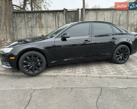 Черный Ауди А4, объемом двигателя 2 л и пробегом 175 тыс. км за 15500 $, фото 6 на Automoto.ua