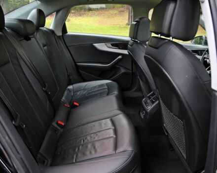 Чорний Ауді А4, об'ємом двигуна 2 л та пробігом 48 тис. км за 12350 $, фото 14 на Automoto.ua