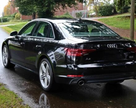 Чорний Ауді А4, об'ємом двигуна 2 л та пробігом 48 тис. км за 12350 $, фото 5 на Automoto.ua