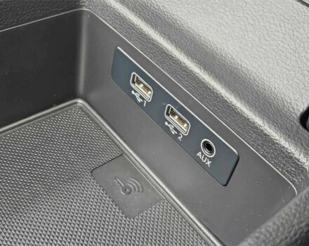 Черный Ауди А4, объемом двигателя 2 л и пробегом 38 тыс. км за 14000 $, фото 16 на Automoto.ua