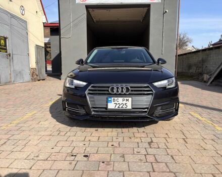Чорний Ауді А4, об'ємом двигуна 2 л та пробігом 61 тис. км за 21750 $, фото 1 на Automoto.ua